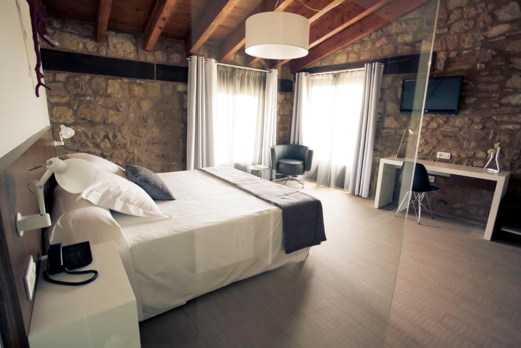 Hotel Restaurante Masia La Torre Mora de Rubielos Pokoj fotografie